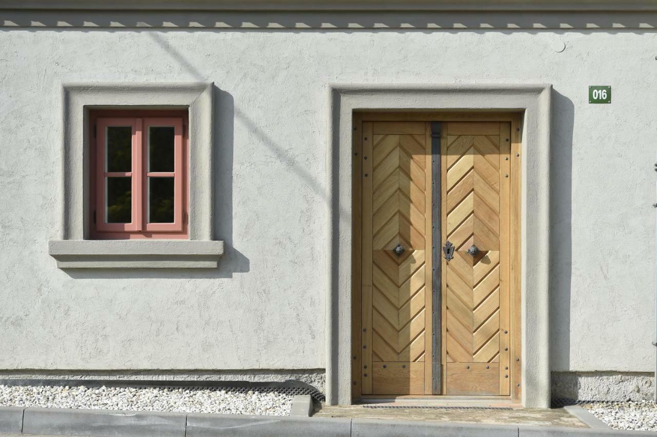 Penzion Dobre Casy Valtice Exterior photo